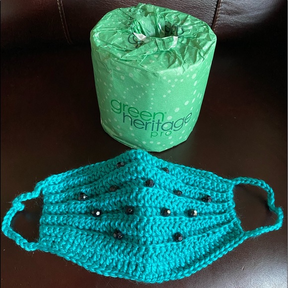 Decorative Hand-knitted Face Mask - Picture 4 of 11